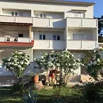 Apartament Casa Fumica