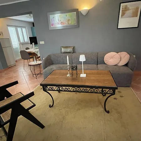 Apartment Casa Fumica Palit